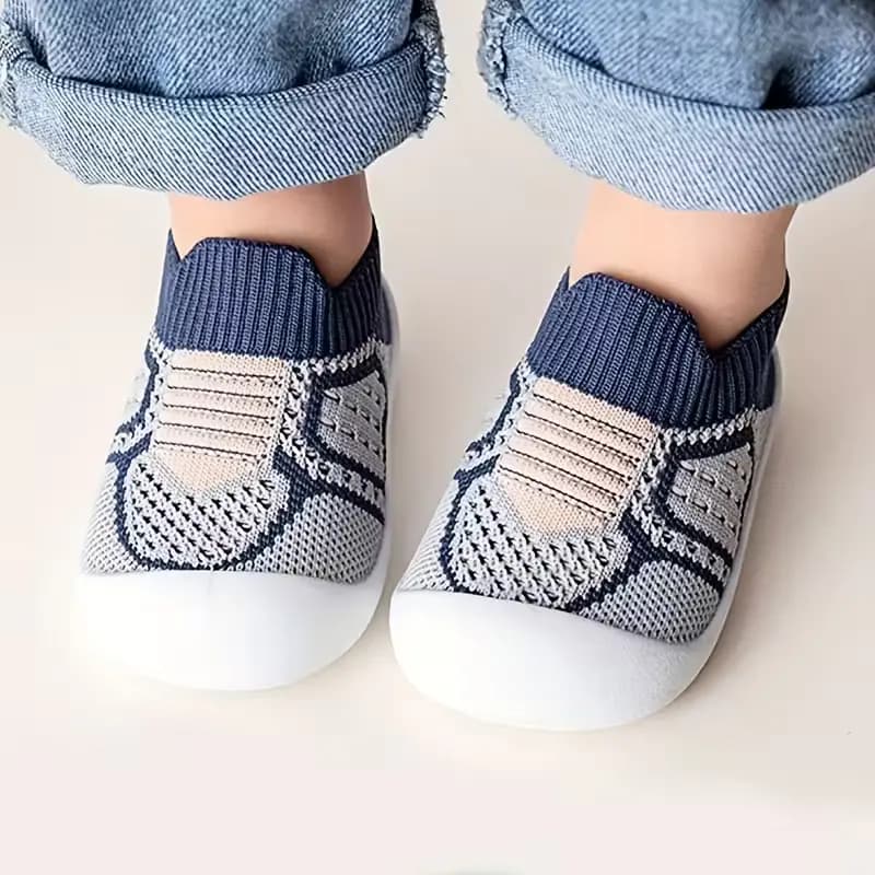 Buty antyslipki dziecięce